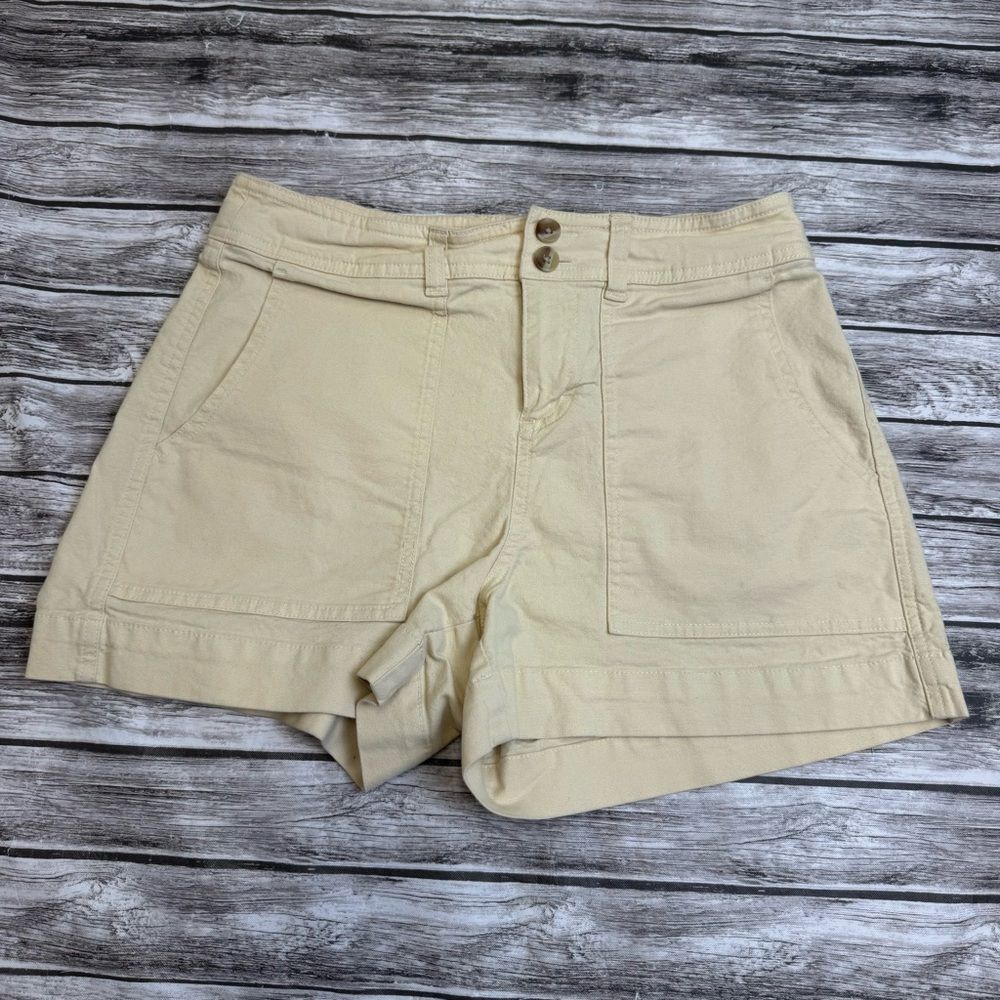 A New Day Women’s Yellow Stretch Chino Shorts Flat Front Summer Size 6